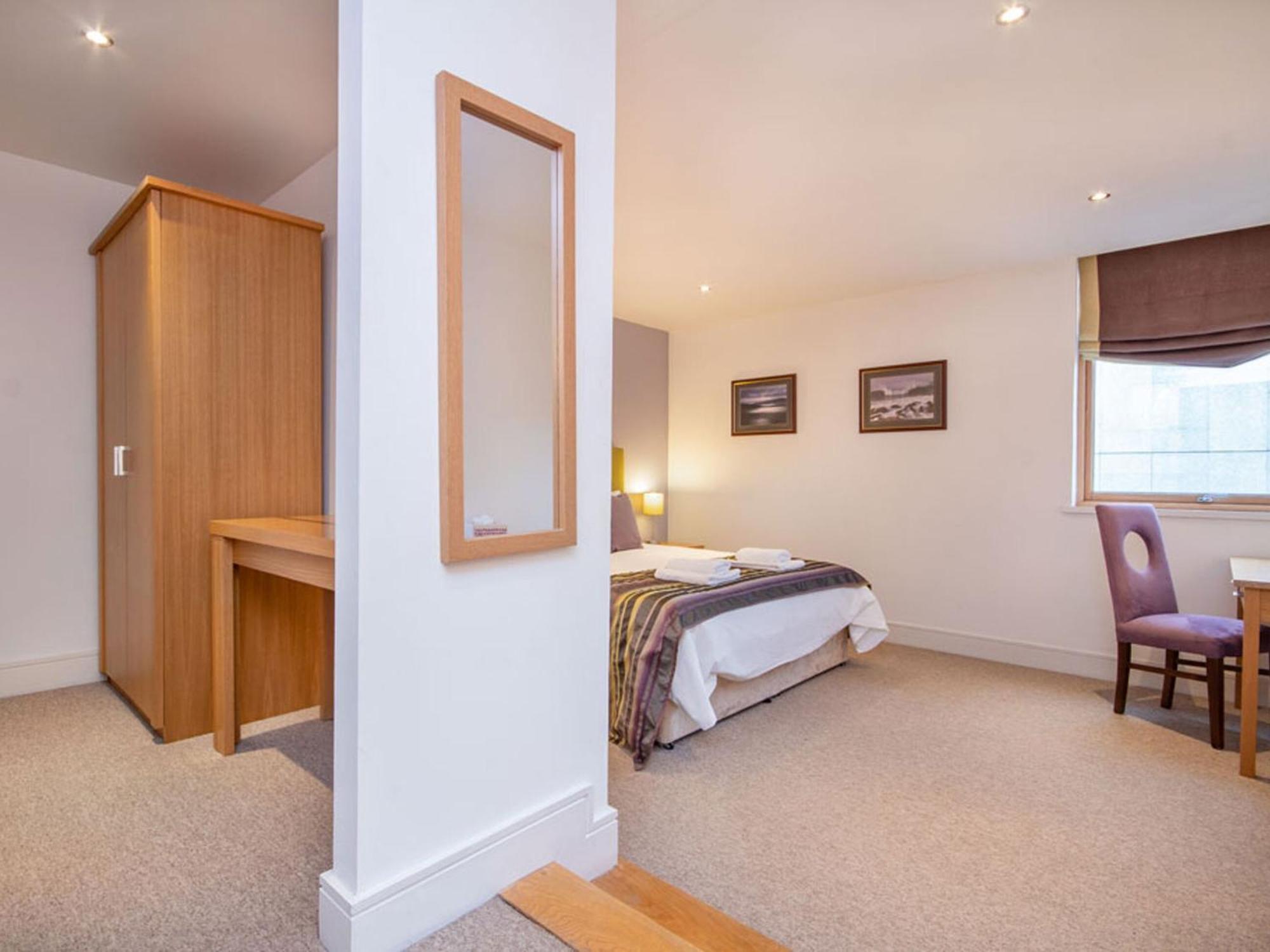 206 By The Bridge Apartment Inverness Buitenkant foto